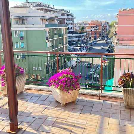 Panoramic And Bright Penthouse Is Waiting For You Apartment Rome Exterior photo
