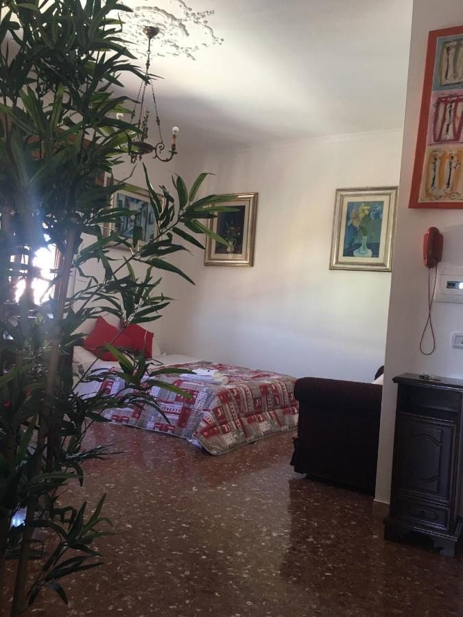 Panoramic And Bright Penthouse Is Waiting For You Apartment Rome Exterior photo