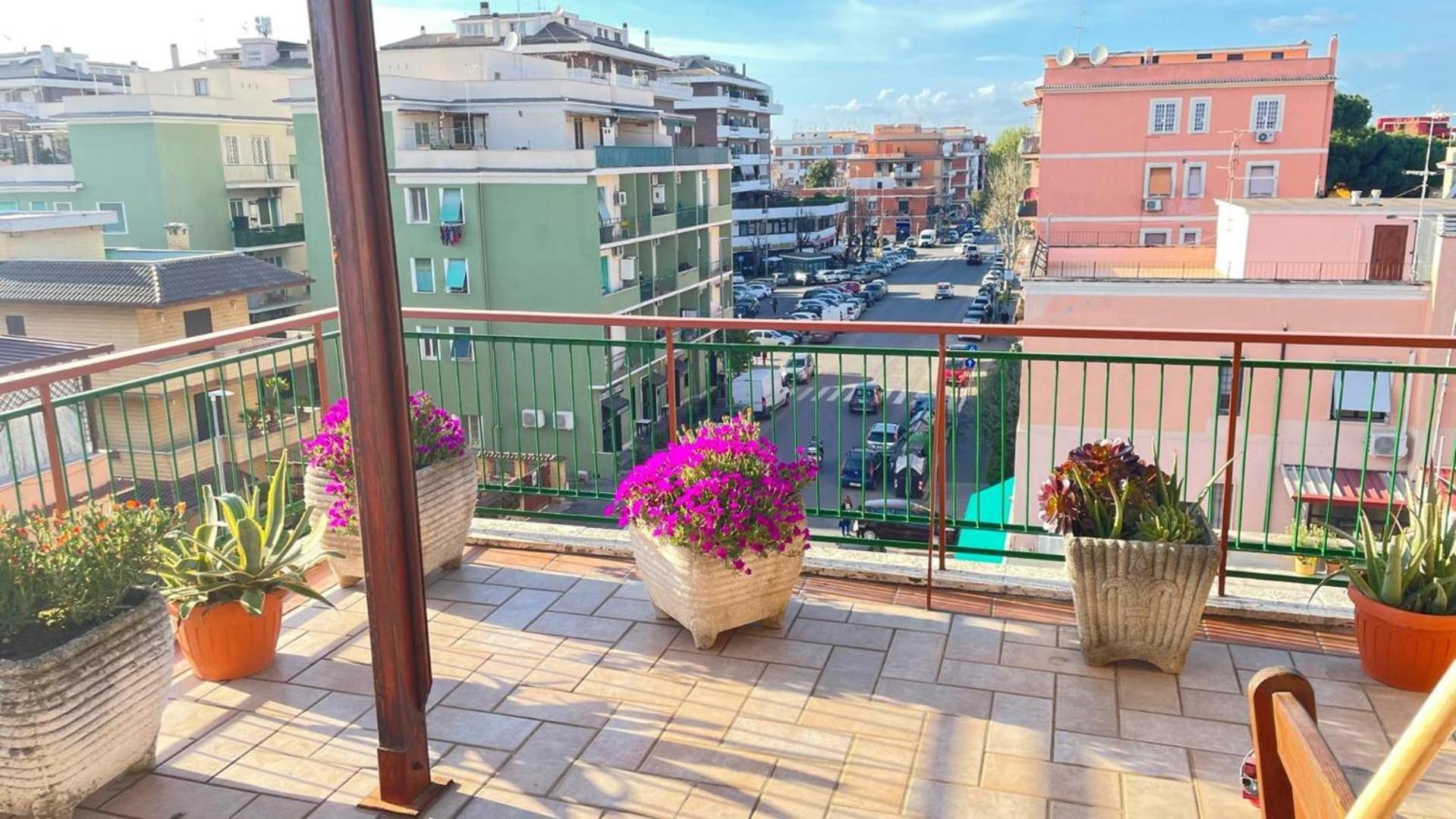 Panoramic And Bright Penthouse Is Waiting For You Apartment Rome Exterior photo